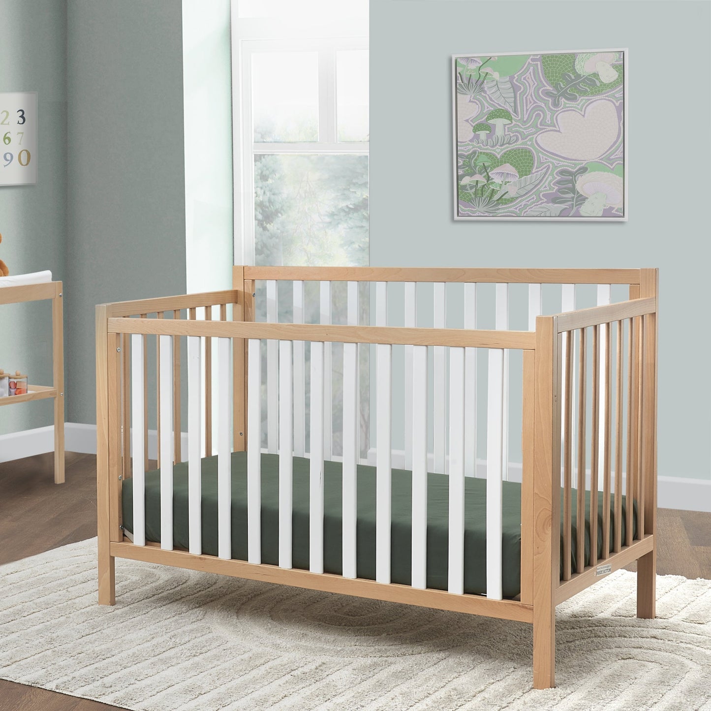 Sorelle Essex Euro 4-in-1 Convertible Crib