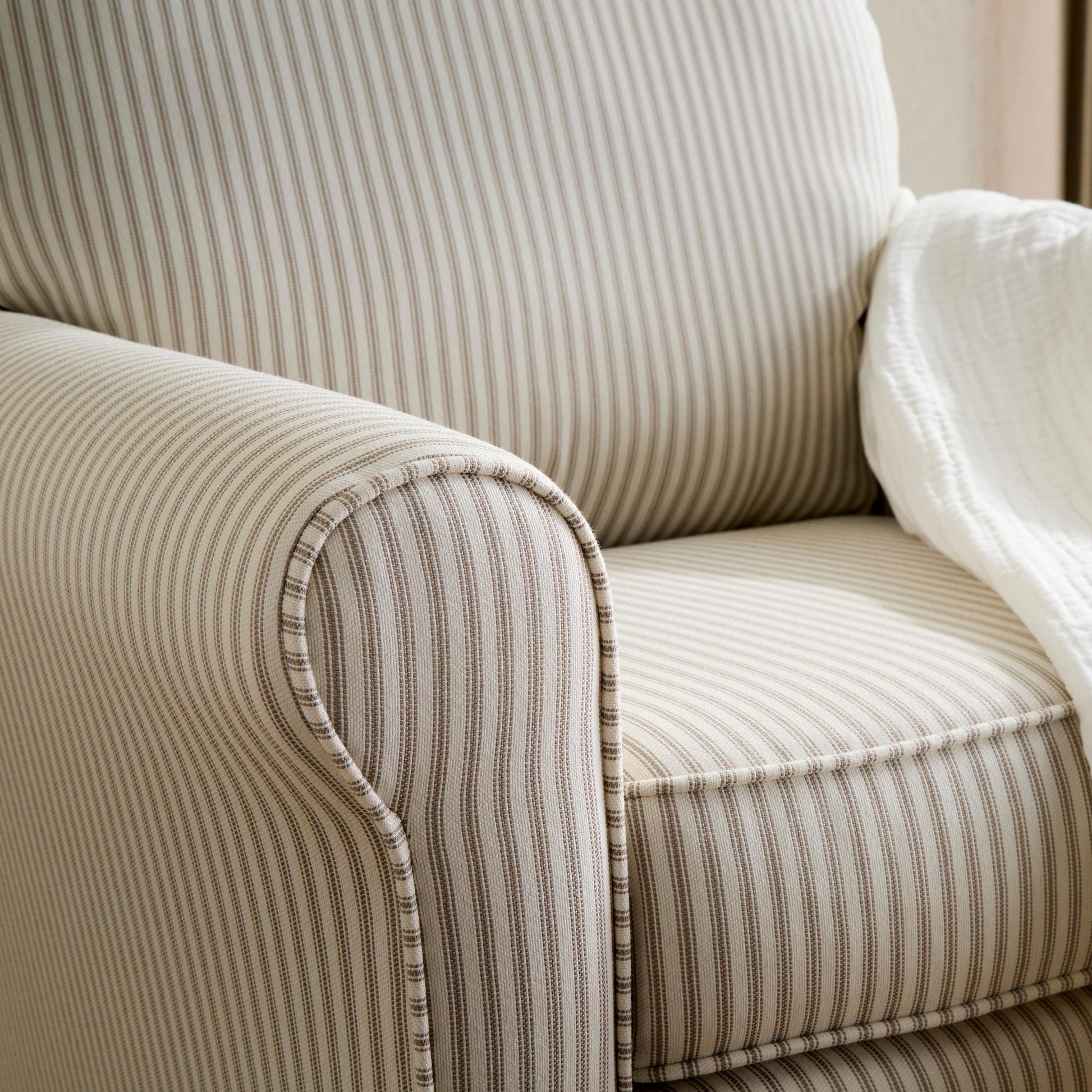 Best Chairs Gliders & Rockers Storytime Kacey Swivel Glider