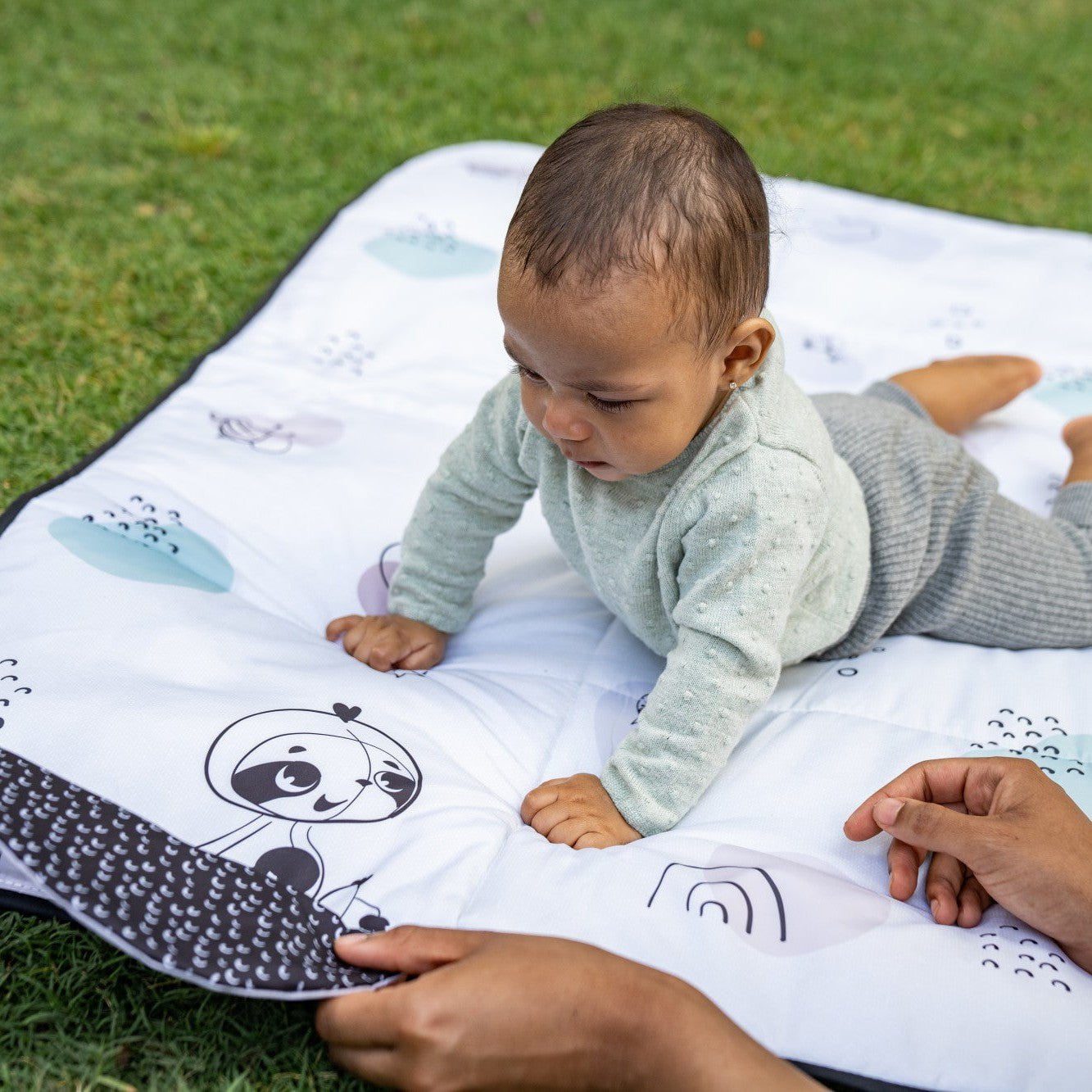 Tiny Love Toys 0+ Tiny Love Black & White XL Outdoor Mat