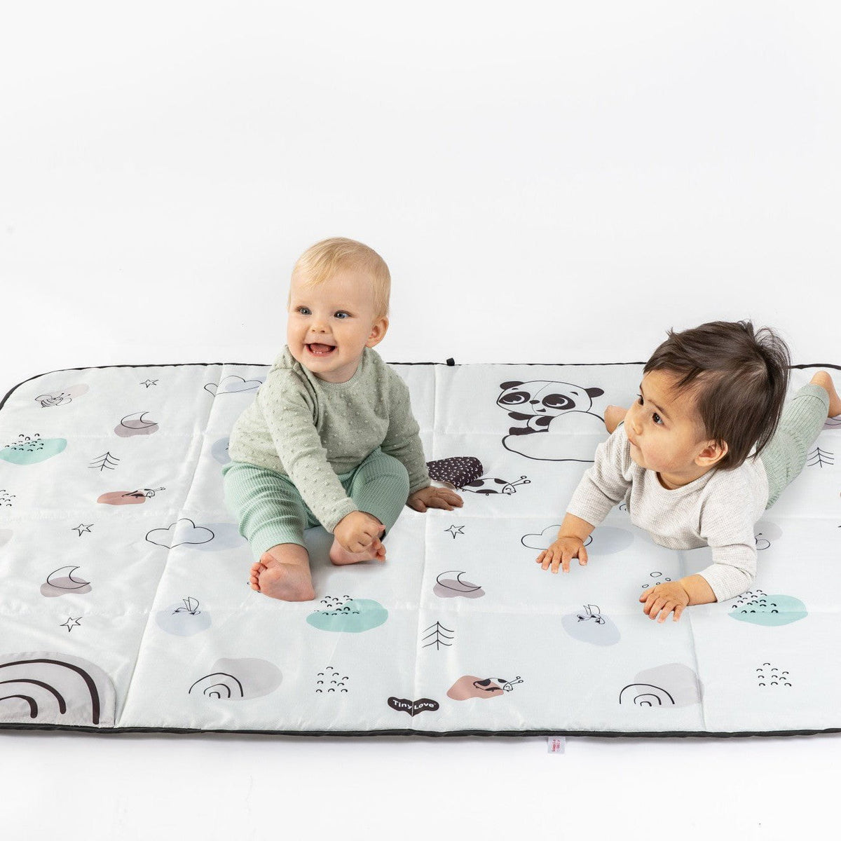 Tiny LoveTiny Love Black & White XL Outdoor MatBabysupermarket
