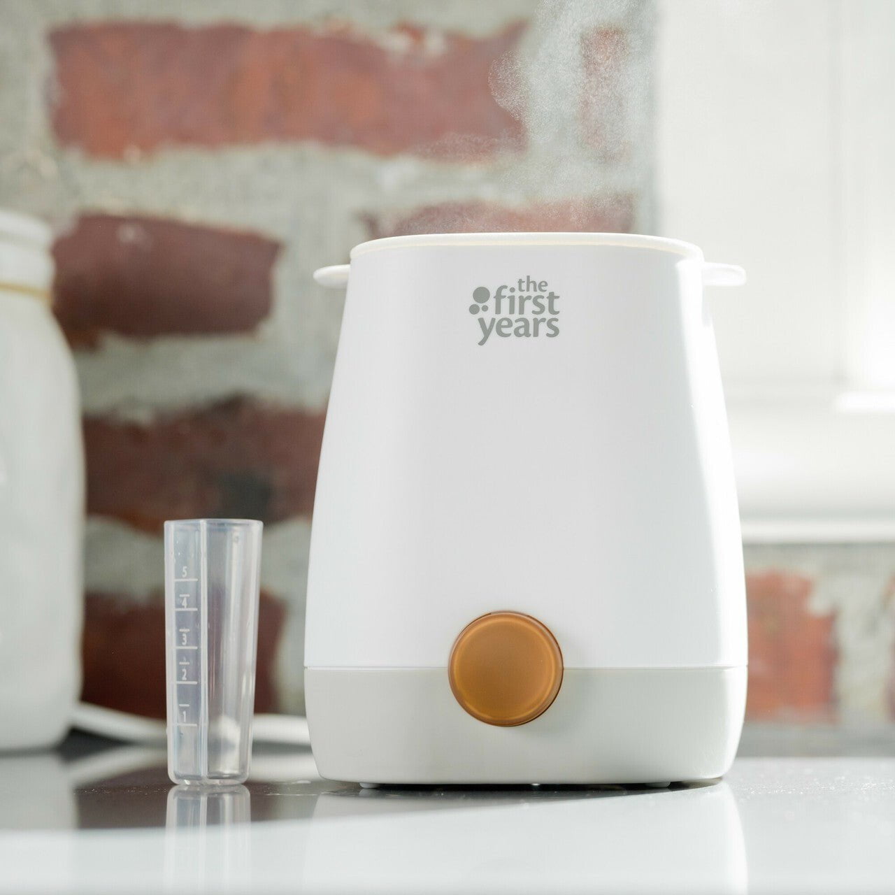 Tomy Baby Care Tomy Simple Serve Fast Baby Bottle Warmer and Sanitizer