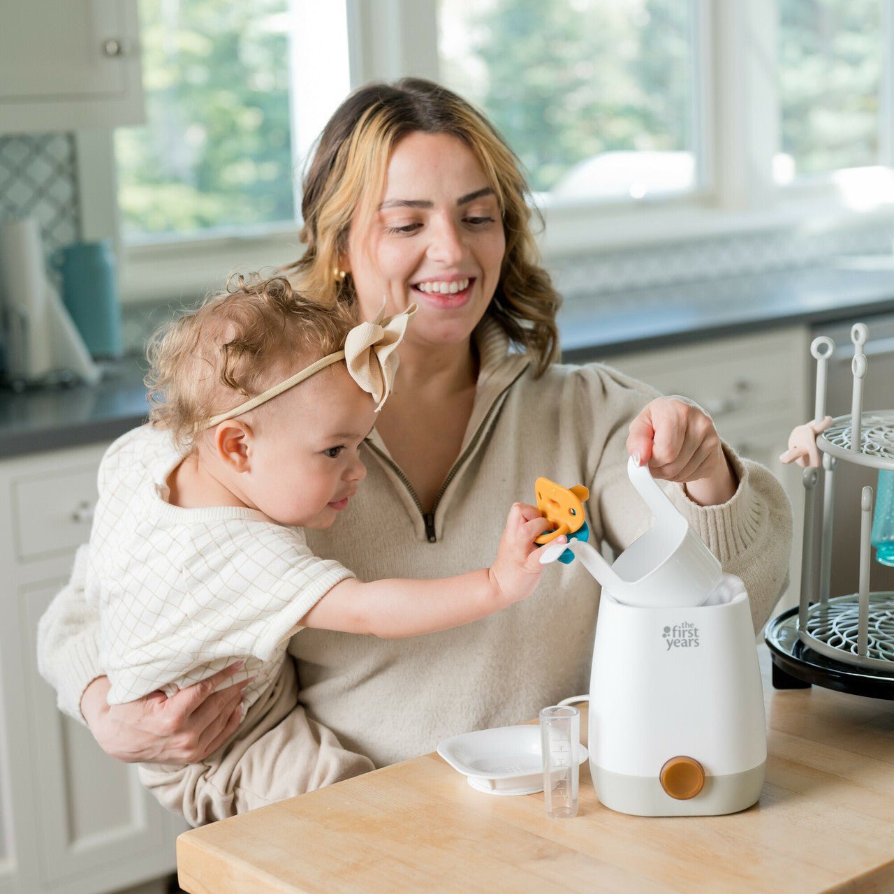 Tomy Baby Care Tomy Simple Serve Fast Baby Bottle Warmer and Sanitizer