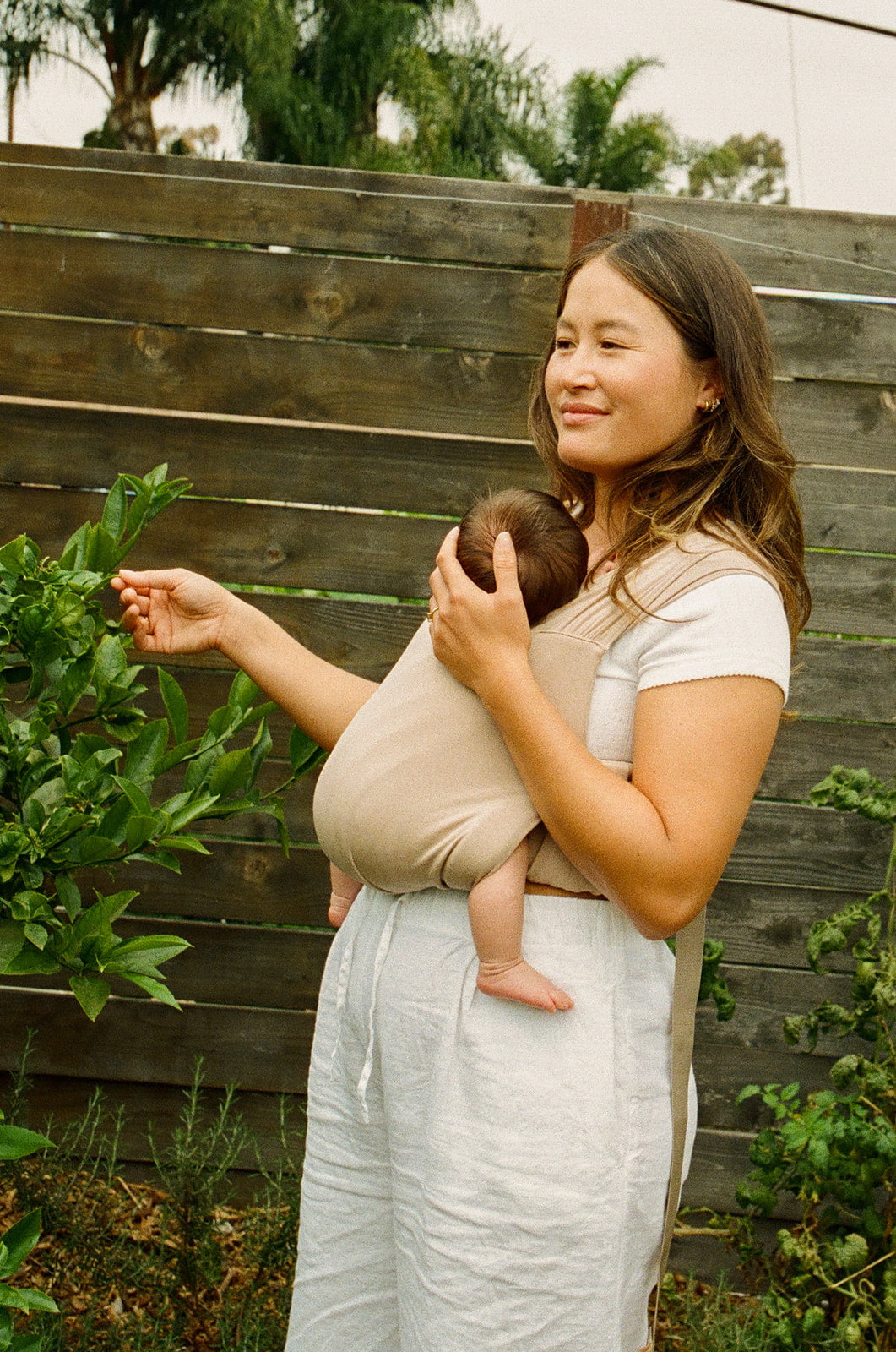 WildBirdWildBird Aerial Buckle Wrap | Desert LarkBabysupermarket