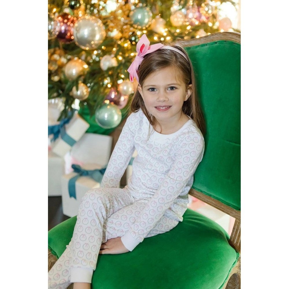 Lila + Hayes Ava's Girls' Pima Cotton Pajama Holiday Wreath